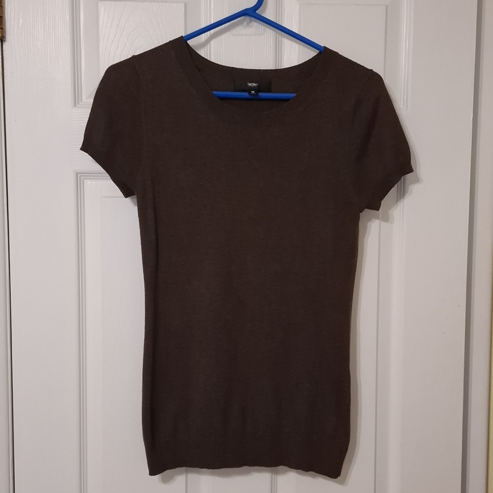 Mossimo sz M, brown, crew neck sweater. Merino wool, poly, nylon blend.